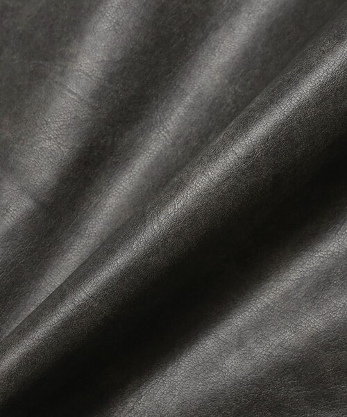 BEAMS PLUS（ビームスプラス）の「エイジド フェイクレザー ペインター パンツ（その他パンツ・メンズ・ブラック/ブラウン・M/L/S/XL）」の13枚目の写真