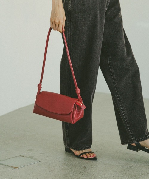 GLOBAL WORK(グローバルワーク)の「スペ軽お財布ショルダー2/580785(ショルダーバッグ・レディース・レッド/ベージュ/ブラック/イエロー/アイボリー・ONE SIZE)」の7枚目の写真