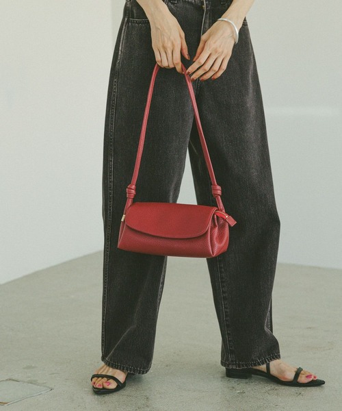 GLOBAL WORK(グローバルワーク)の「スペ軽お財布ショルダー2/580785(ショルダーバッグ・レディース・レッド/ベージュ/ブラック/イエロー/アイボリー・ONE SIZE)」の6枚目の写真