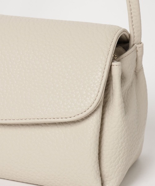 GLOBAL WORK(グローバルワーク)の「スペ軽お財布ショルダー2/580785(ショルダーバッグ・レディース・レッド/ベージュ/ブラック/イエロー/アイボリー・ONE SIZE)」の15枚目の写真