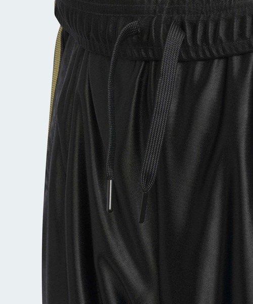 adidas（アディダス）の「STADIUM GOLD レギュラーフィット トリコット ウォームアップ パンツ キッズ / アディダス adidas（スウェットパンツ・キッズ・ブラック×ゴールド/ブラック×ブラック・120/130/140/150/160）」の9枚目の写真