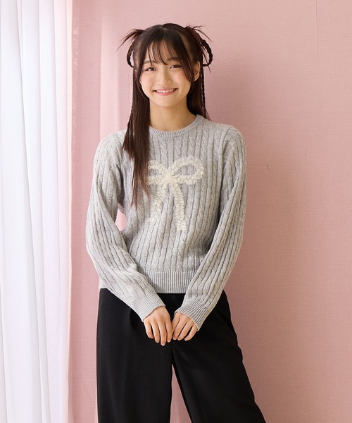 Amourire girl（アムリールガール）の「リボンチュールニットプルオーバー（ニット/セーター・キッズ・オフホワイト/グレー・150cm/140cm/160cm/130cm）」の7枚目の写真