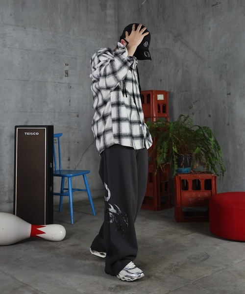 ILL'S（イルズ）の「メタルプリント トライバルワイドスウェットパンツ メンズ レディース ユニセックス（スウェットパンツ・メンズ・アイボリー/チャコールグレー・L/M）」の13枚目の写真