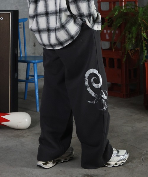 ILL'S（イルズ）の「メタルプリント トライバルワイドスウェットパンツ メンズ レディース ユニセックス（スウェットパンツ・メンズ・アイボリー/チャコールグレー・L/M）」の6枚目の写真