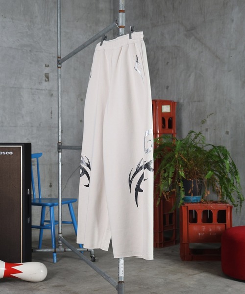 ILL'S（イルズ）の「メタルプリント トライバルワイドスウェットパンツ メンズ レディース ユニセックス（スウェットパンツ・メンズ・アイボリー/チャコールグレー・L/M）」の20枚目の写真