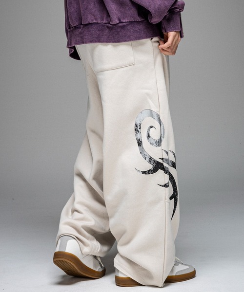 ILL'S（イルズ）の「メタルプリント トライバルワイドスウェットパンツ メンズ レディース ユニセックス（スウェットパンツ・メンズ・アイボリー/チャコールグレー・L/M）」の22枚目の写真