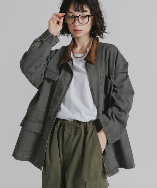 AO2(アオズ)の「Collar Corduroy Panel Design Coveralls / 襟コーデュロイ 切り替えデザイン カバーオール(カバーオール・レディース・カーキ/チャコール/グリーン・FREE)」の2枚目の写真