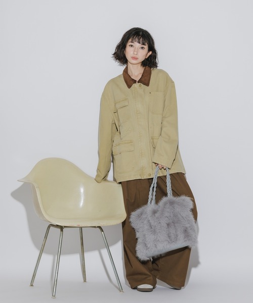 AO2(アオズ)の「Collar Corduroy Panel Design Coveralls / 襟コーデュロイ 切り替えデザイン カバーオール(カバーオール・レディース・カーキ/チャコール/グリーン・FREE)」の16枚目の写真