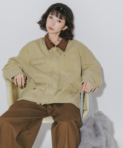AO2(アオズ)の「Collar Corduroy Panel Design Coveralls / 襟コーデュロイ 切り替えデザイン カバーオール(カバーオール・レディース・カーキ/チャコール/グリーン・FREE)」の11枚目の写真