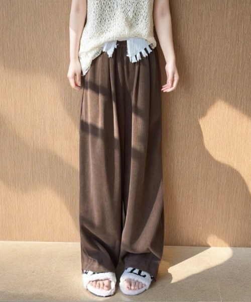 cammie(キャミー)の「コーデュロイゆったりパンツ(その他パンツ・レディース・オフホワイト/ブラック/ブラウン・M/L)」の3枚目の写真