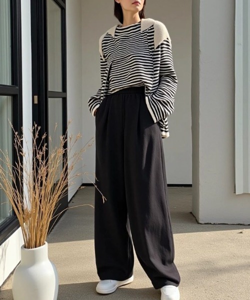cammie(キャミー)の「コーデュロイゆったりパンツ(その他パンツ・レディース・オフホワイト/ブラック/ブラウン・M/L)」の4枚目の写真