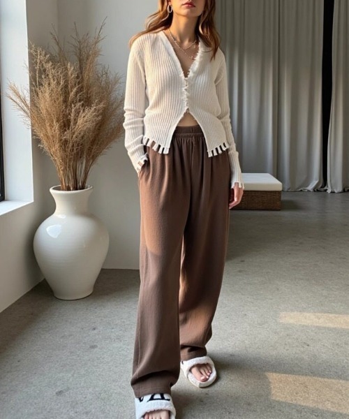cammie(キャミー)の「コーデュロイゆったりパンツ(その他パンツ・レディース・オフホワイト/ブラック/ブラウン・M/L)」の11枚目の写真