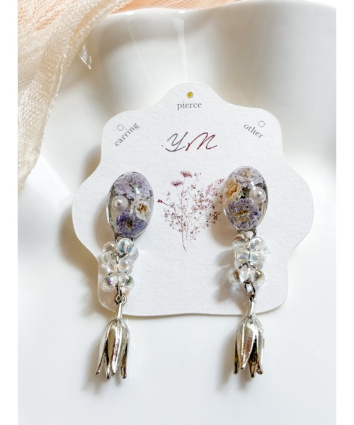 tone(トーン)の「【YM】チューリップチャーム×かすみ草 サージカルステンレスピアス(MA)(ピアス(両耳用)・レディース・ゴールド/ブルー/オレンジ・FREE)」の2枚目の写真