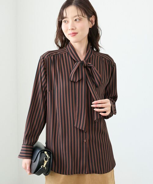 le.coeur blanc（ルクールブラン）の「ストライプボウタイブラウス（シャツ/ブラウス・レディース・ブルー系その他4/ホワイト系その他/ブラウン系その他2・38）」の5枚目の写真