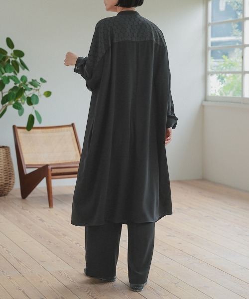 セール】【喪服・礼服】袱紗も入る多ポケット仕様 洗える防しわ水玉