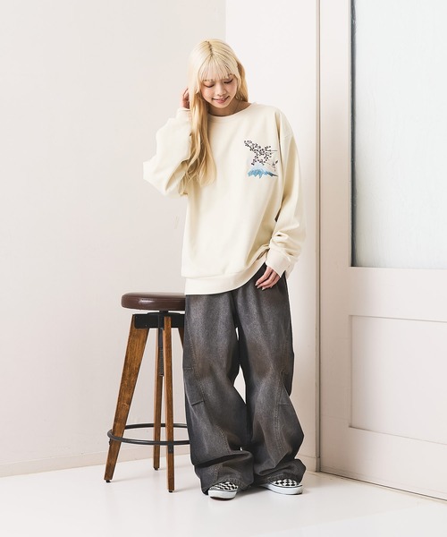 UNIIT（ユニット）の「【BRUDDA SHARK/ブラダシャーク】バックプリント 和柄刺繍 スウェットトレーナー（スウェット・メンズ・アイボリー/チャコールグレー・MEDIUM/LARGE）」の7枚目の写真