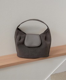 lawgy（ラウジー）の「brushed material flap point bag / ブラッシュドマテリアルフラップポイントバッグ（ハンドバッグ）」