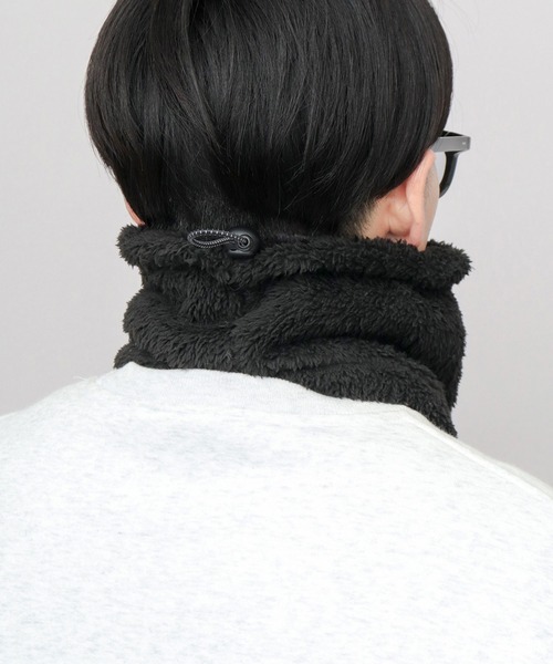 GERRY(ジェリー)の「A.M.S.別注 ミドル丈 ファーリーフリース ボア ハイネックウォーマー(ネックウォーマー/スヌード・メンズ・ブラック/グレー・FREE)」の5枚目の写真