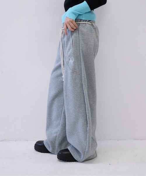 Uenui(ウニュイ)の「【 cunii 】ロープ デザイン ワイド スウェット パンツ レディース 韓国 風 カジュアル ストリート(その他パンツ・レディース・グレー/ブルー/ブラック・FREE)」の16枚目の写真