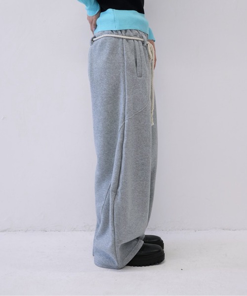 Uenui(ウニュイ)の「【 cunii 】ロープ デザイン ワイド スウェット パンツ レディース 韓国 風 カジュアル ストリート(その他パンツ・レディース・グレー/ブルー/ブラック・FREE)」の5枚目の写真