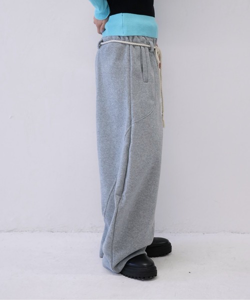 Uenui(ウニュイ)の「【 cunii 】ロープ デザイン ワイド スウェット パンツ レディース 韓国 風 カジュアル ストリート(その他パンツ・レディース・グレー/ブルー/ブラック・FREE)」の6枚目の写真