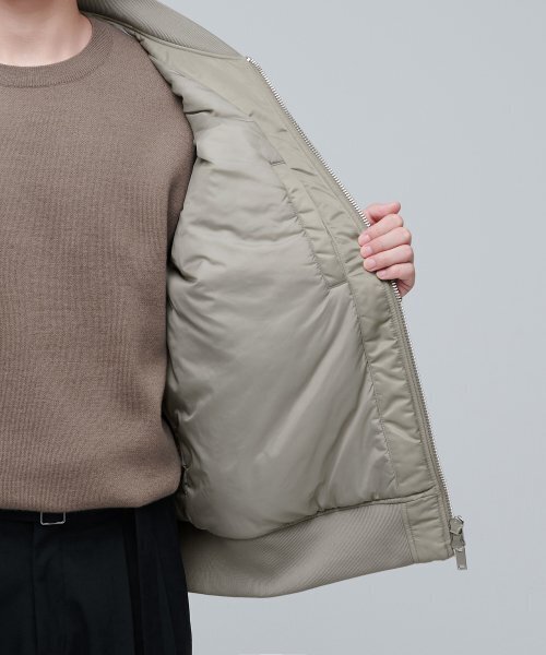 MUSINSA STANDARD(ムシンサスタンダード)の「特大MA-1ボンバージャケット【ダスティベージュ】(ブルゾン・メンズ・その他・MEDIUM/LARGE/X-LARGE/XX-LARGE)」の13枚目の写真