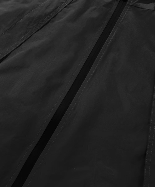 TRILLION(トリリオン)の「ディビジョンナイロンフード集業ベスト(BLACK)(ベスト・レディース・その他・MEDIUM/LARGE)」の7枚目の写真