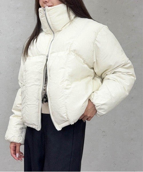 Per sist ence（パーシエンス）の「ファイバーダウンスタンドショートジャケット（ダウンジャケット/コート・レディース・アイボリー/ブラック/グレイッシュベージュ/ブラウン・ONE SIZE）」の14枚目の写真