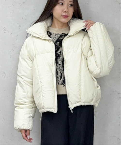 Per sist ence（パーシエンス）の「ファイバーダウンスタンドショートジャケット（ダウンジャケット/コート・レディース・アイボリー/ブラック/グレイッシュベージュ/ブラウン・ONE SIZE）」の19枚目の写真