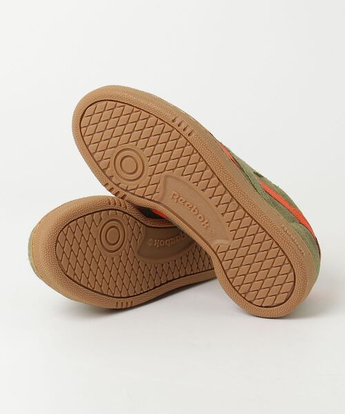 Reebok(リーボック)の「クラブシー グラウンズ UK / CLUB C GROUNDS UK(スニーカー・メンズ・ブラウン/オリーブ・22.5cm/23.0cm/23.5cm/24.5cm/24.0cm/25.0cm/25.5cm/26.0cm/26.5cm/27.0cm/27.5cm/28.0cm/28.5cm/29.0cm)」の18枚目の写真