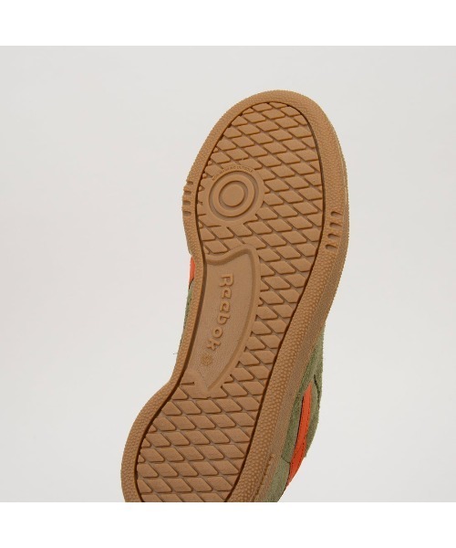 Reebok(リーボック)の「クラブシー グラウンズ UK / CLUB C GROUNDS UK(スニーカー・メンズ・ブラウン/オリーブ・22.5cm/23.0cm/23.5cm/24.5cm/24.0cm/25.0cm/25.5cm/26.0cm/26.5cm/27.0cm/27.5cm/28.0cm/28.5cm/29.0cm)」の14枚目の写真
