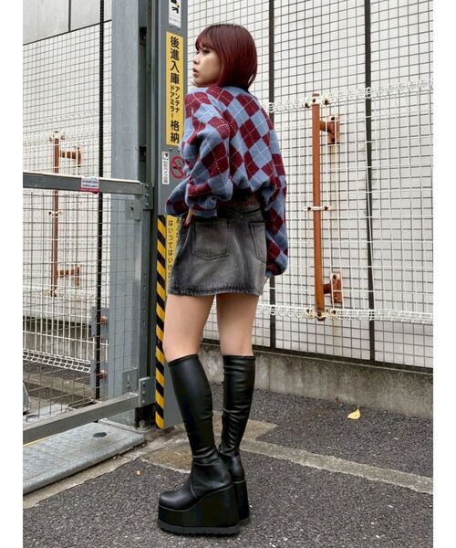 EVRIS（エヴリス）の「レースグラフィックデニムミニスカート（デニムスカート・レディース・ブルー/ブラック・SMALL/MEDIUM）」の4枚目の写真