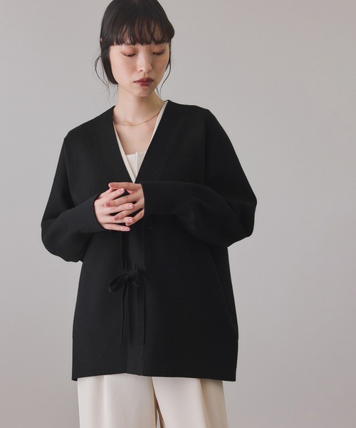 ADAM ET ROPE'(アダムエロペ)の「【サステナブル】マルチwayリボンミドルカーディガン(カーディガン/ボレロ・レディース・オフホワイト/ブラック/ライトグリーン・FREE)」の18枚目の写真