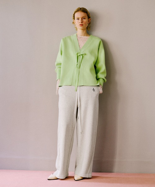 ADAM ET ROPE'(アダムエロペ)の「【サステナブル】マルチwayリボンミドルカーディガン(カーディガン/ボレロ・レディース・オフホワイト/ブラック/ライトグリーン・FREE)」の8枚目の写真