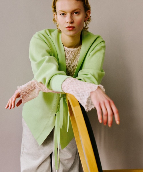 ADAM ET ROPE'(アダムエロペ)の「【サステナブル】マルチwayリボンミドルカーディガン(カーディガン/ボレロ・レディース・オフホワイト/ブラック/ライトグリーン・FREE)」の7枚目の写真