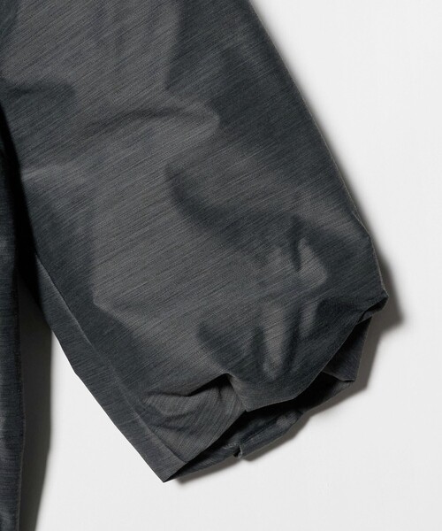 UNITED ARROWS（ユナイテッドアローズ）の「ペプラム ミドル ダウンコート（ダウンジャケット/コート・レディース・ブラック/ダークグレー・38/36）」の20枚目の写真