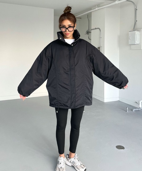 CHERI since1985(シェリ)の「ミドル丈フロントドロストギャザーブルゾン(ブルゾン・レディース・アイボリー/ブラック・FREE)」の12枚目の写真