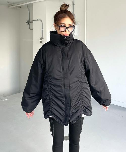 CHERI since1985(シェリ)の「ミドル丈フロントドロストギャザーブルゾン(ブルゾン・レディース・アイボリー/ブラック・FREE)」の21枚目の写真