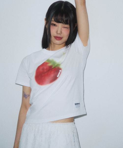 SEW-B(ソービー)の「BUBBLE BERRY セミクロップ半袖(Tシャツ/カットソー・レディース・その他・FREE)」の1枚目の写真