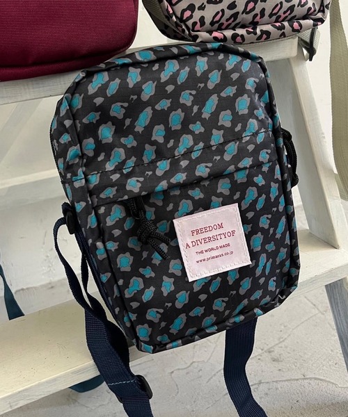 merrylatte（メリーラテ）の「撥水防水軽量刺繍ワッペンショルダーバッグ【Primaras】（ショルダーバッグ・レディース・ブルー系その他/バーガンディー/グレー×ピンク/ブラウン系その他/アイボリー・FREE）」の5枚目の写真