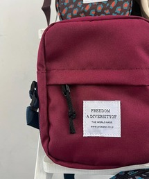 merrylatte | 撥水防水軽量刺繍ワッペンショルダーバッグ【Primaras】(ショルダーバッグ)