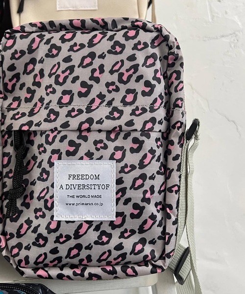 merrylatte（メリーラテ）の「撥水防水軽量刺繍ワッペンショルダーバッグ【Primaras】（ショルダーバッグ・レディース・ブルー系その他/バーガンディー/グレー×ピンク/ブラウン系その他/アイボリー・FREE）」の3枚目の写真