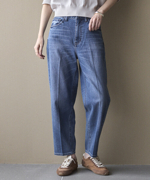 Healthy denim(ヘルシーデニム)の「Healthy Denim × Firsthand/ヘルシーデニム 別注 Carrot / テーパードシルエット デニムパンツ(デニムパンツ・レディース・ブルー・25/24/23)」の9枚目の写真