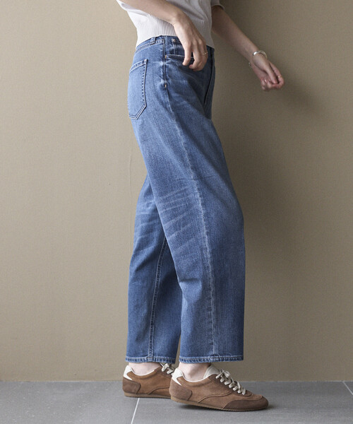 Healthy denim(ヘルシーデニム)の「Healthy Denim × Firsthand/ヘルシーデニム 別注 Carrot / テーパードシルエット デニムパンツ(デニムパンツ・レディース・ブルー・25/24/23)」の13枚目の写真