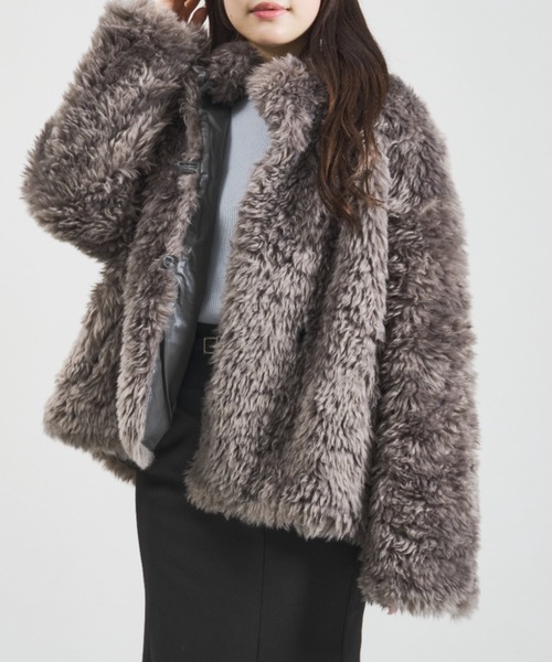 31 Sons de mode（トランテアン　ソン　ドゥ　モード）の「2025秋冬新作 一部店舗限定 シャギーファーショートコート（その他アウター・レディース・ベージュ/チャコールグレー・ﾌﾘ-）」の21枚目の写真