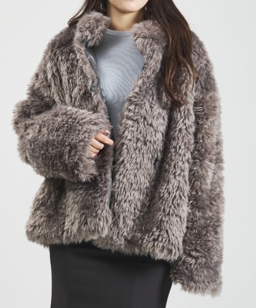 31 Sons de mode（トランテアン　ソン　ドゥ　モード）の「2025秋冬新作 一部店舗限定 シャギーファーショートコート（その他アウター・レディース・ベージュ/チャコールグレー・ﾌﾘ-）」の22枚目の写真