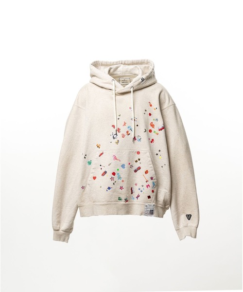 Maison MIHARA YASUHIRO(メゾンミハラヤスヒロ)の「Kids Sticker Printed Hoodie(スウェット・メンズ・ブラック/ホワイト・46/44/48)」の2枚目の写真
