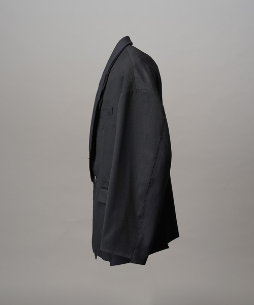 MAISON SPECIAL（メゾンスペシャル）の「《UNISEX》Cut-off Layering Prime-Over Jacket/カットオフレイヤリングプライムオーバージャケット【MAISON SPECIAL/メゾンスペシャル】■セットアップ対応■（テーラードジャケット・メンズ・チャコールグレー/ブラック・0/1/2）」の8枚目の写真