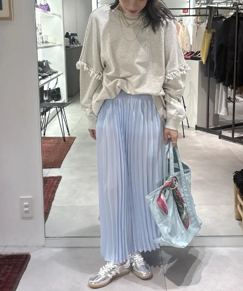 adidas(アディダス)の「(ADIDAS)SAMBA(スニーカー・レディース・シルバー・25cm/24cm/23cm/24.5cm/23.5cm)」の11枚目の写真