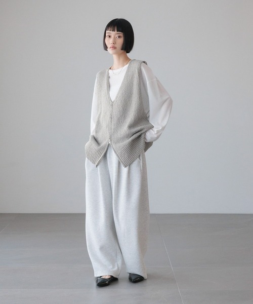 LOWRYS FARM（ローリーズファーム）の「ラメスラブＺＩＰベスト　644675（ベスト・レディース・グレー/アイボリー/ベージュ/ネイビー・FREE）」の11枚目の写真